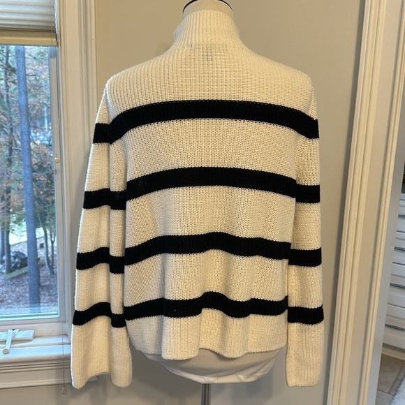 Banana Republic Mock Neck Black & Cream Stripe Sweater, Wool Blend, Size Medium - Picture 6 of 9
